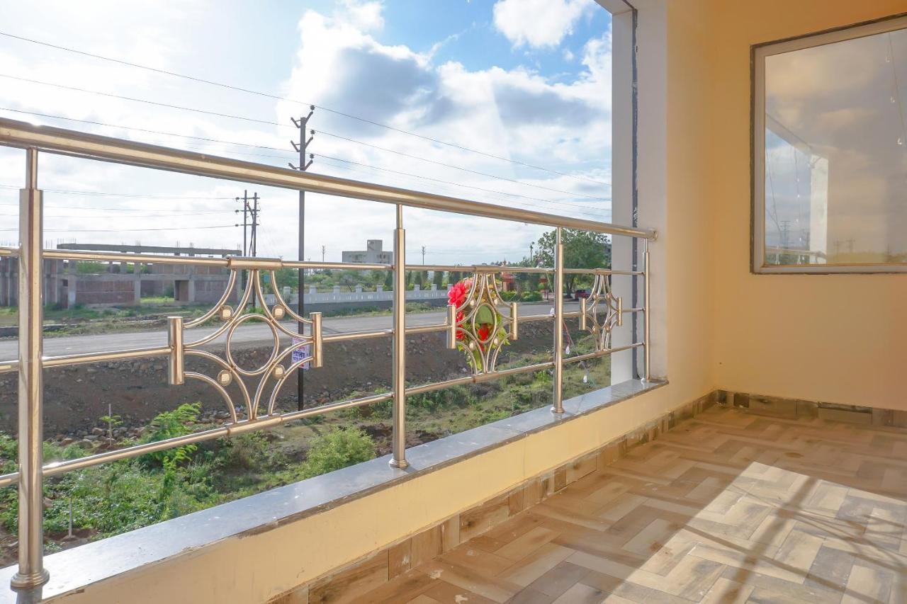 Oyo 81616 Omkar Executive Vagholi Εξωτερικό φωτογραφία