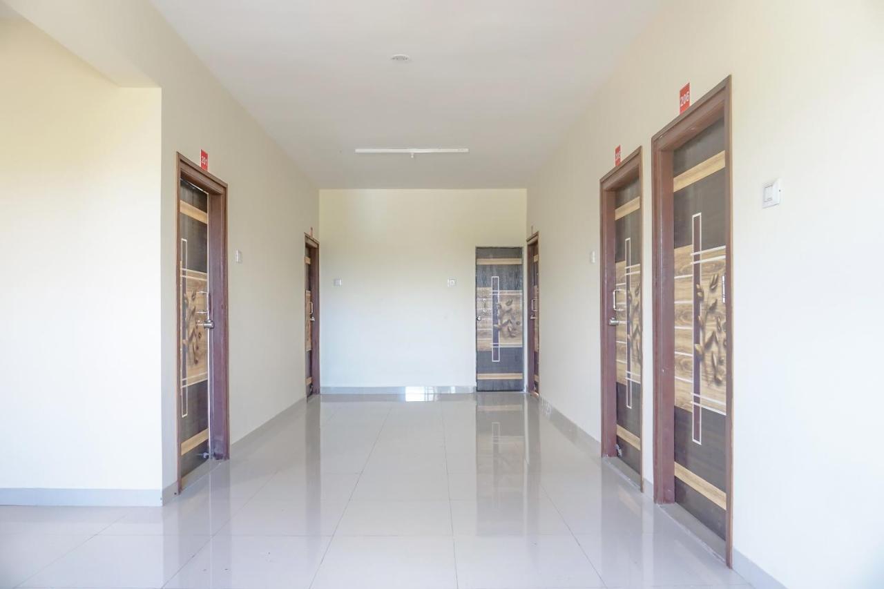 Oyo 81616 Omkar Executive Vagholi Εξωτερικό φωτογραφία